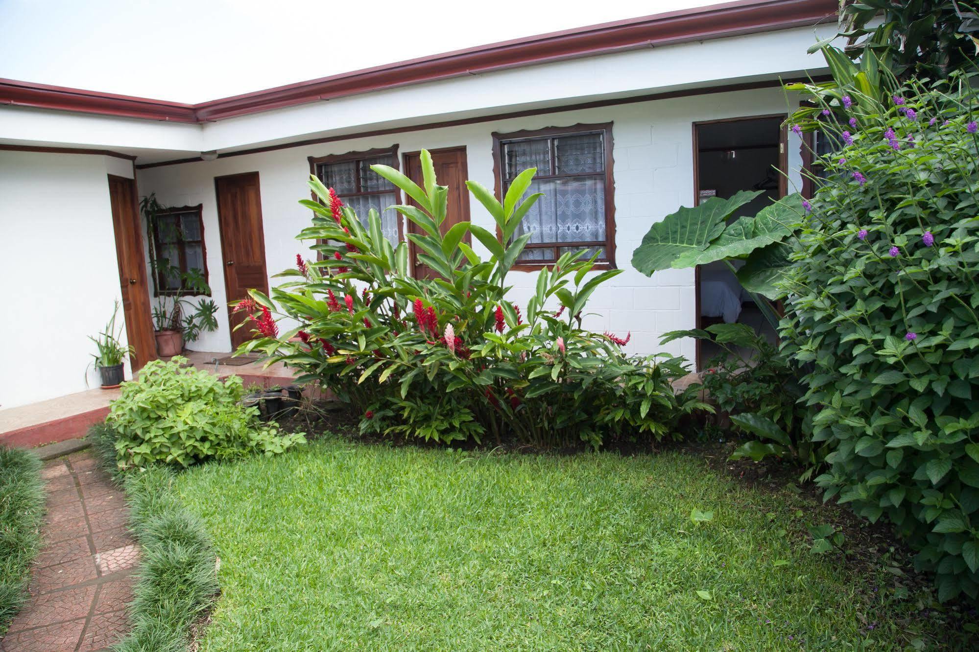 Casa Kibi Kibi Hotel San Jose  Exterior photo